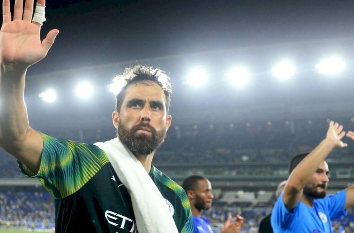 Medios ingleses y actuación de Claudio Bravo ante Southampton: "Debió sentir que vio el partido desde la banca"