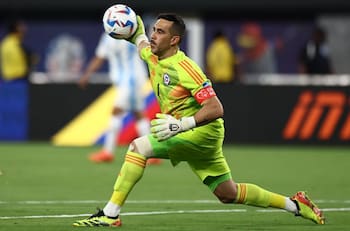 El reconocimiento del Kun Aguero a Claudio Bravo tras la derrota de Chile en Copa América