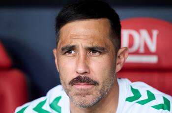 “Hijos de...”: Claudio Bravo explotó por violento robo a su hermano en Buin