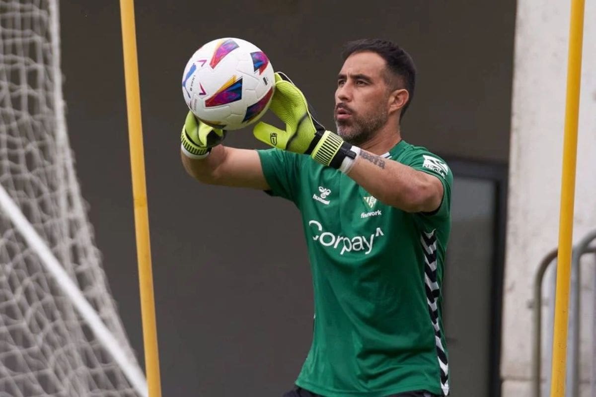 El arquero del Real Betis no será citado para el inicio de las Eliminatorias.