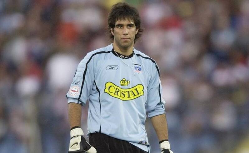 en sus inicios como jugador de Colo Colo (Foto: Photosport)