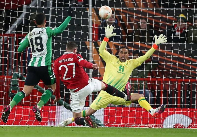 Claudio Bravo vive días complicados en Betis. Crédito: Diario de Sevilla.
