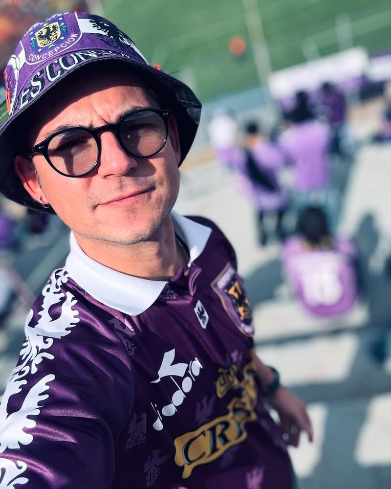 El actor del área dramática de Mega ya está listo para vivir uno de los partidos más importantes de Deportes Concepción.