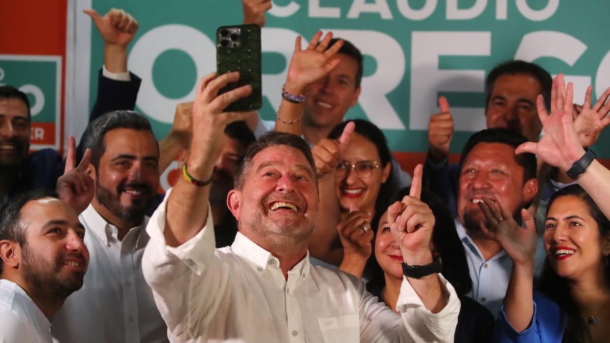 Elecciones 2024: ¿Quién es Claudio Orrego, el reelecto gobernador de la Región Metropolitana?