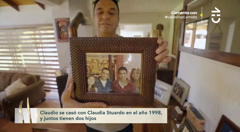 Claudio Palma mostró los cuadros junto a su familia.
