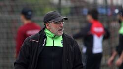 Tiene que elegir: el DT del fútbol chileno al que se le juntarán dos partidos el mismo día