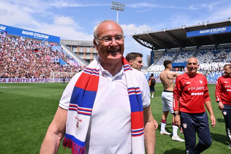 se retira tras mantener la categoría con el Cagliari.