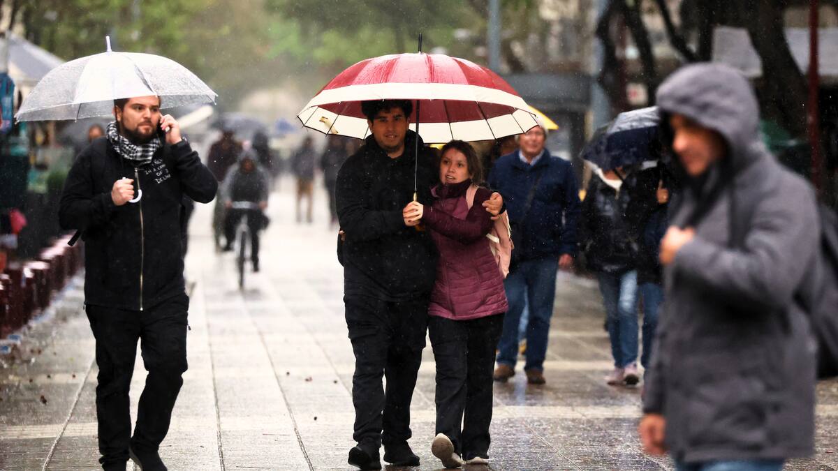 Comienza el cambio de clima en Santiago: dónde y cuándo lloverá este fin de semana en la RM
