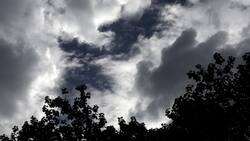 ¿Cómo va a estar el tiempo en Santiago hoy tras una madrugada con tormentas eléctricas?