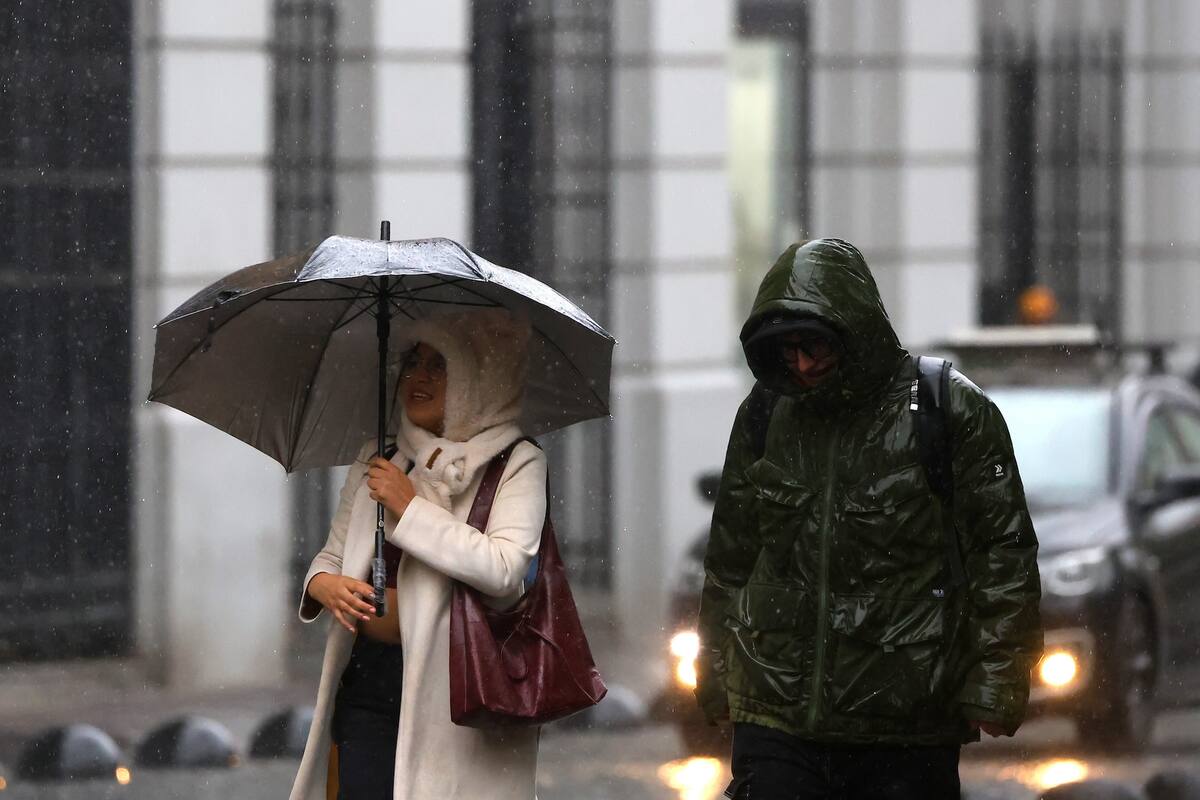 Este fin de semana comienza con lluvia, para luego dar paso a nubosidad parcial y algo de sol. Foto: Agencia Aton