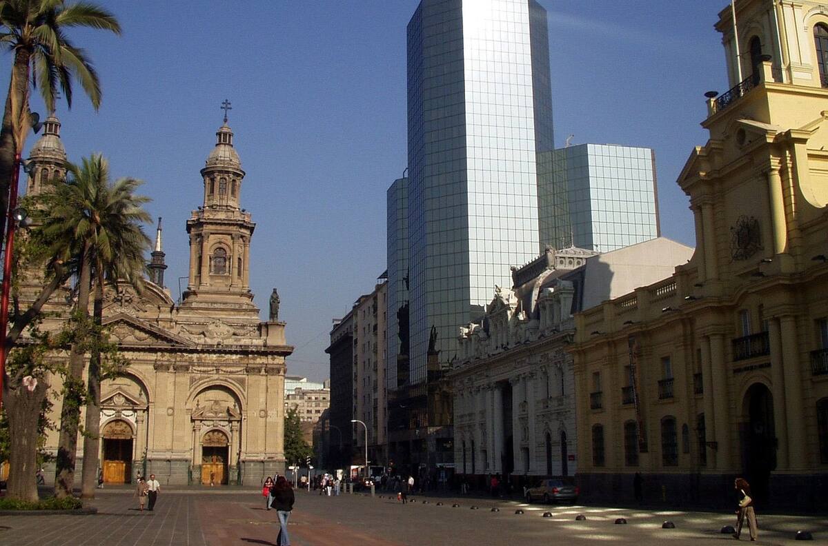 El frío dará tregua en Santiago: ¿Qué día subirá la temperatura?