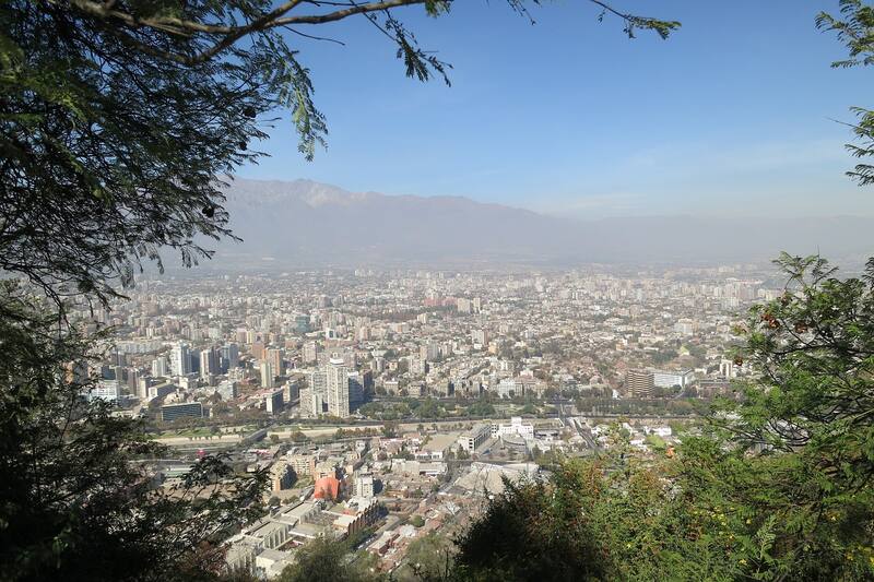 Para este domingo 1 de octubre el clima en Santiago presentará nubosidad parcial.