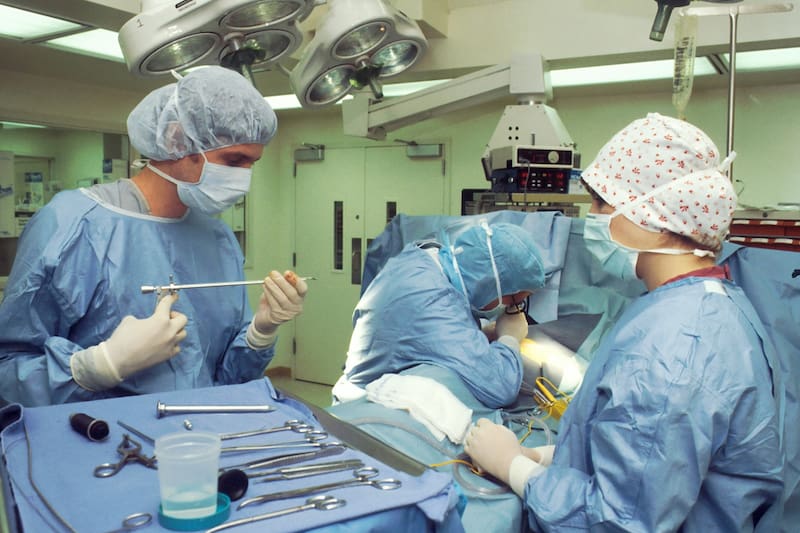 Los detalles de la fiscalización hecha al recinto médico. Foto: Referencial.