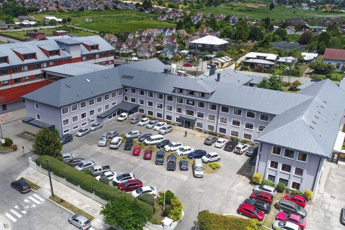 Cuenta con 15.000 m² y unos 230 médicos.