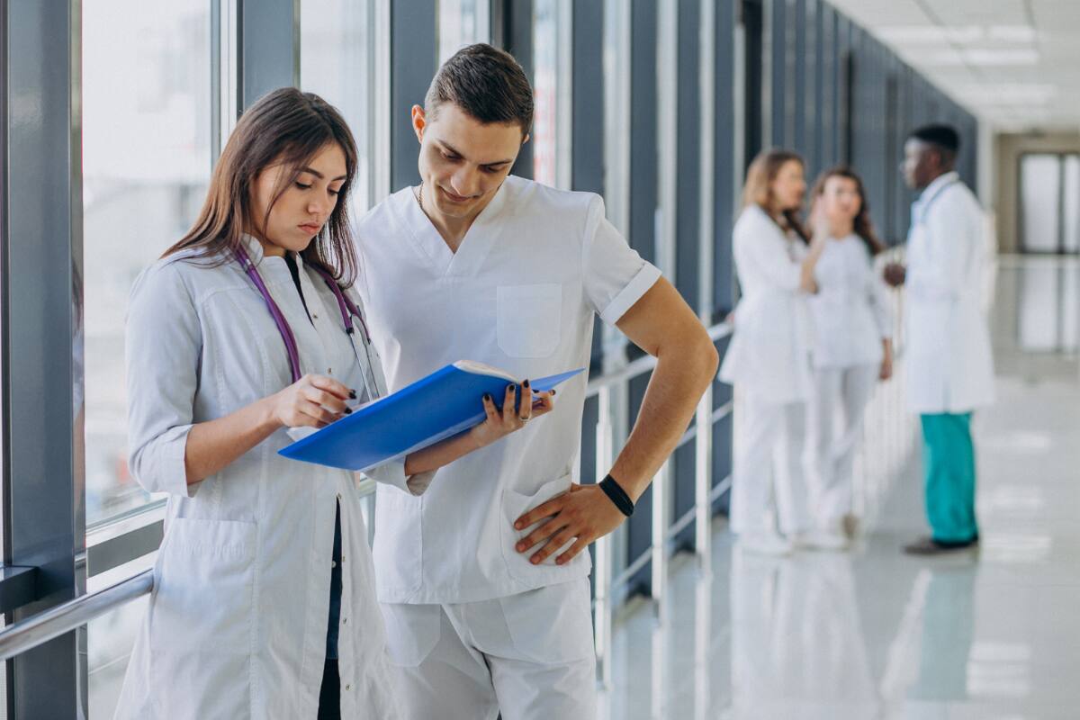 También se les llaman hospitales privados.