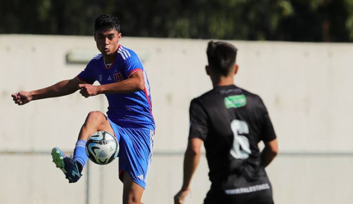 Mateo González en los azules.