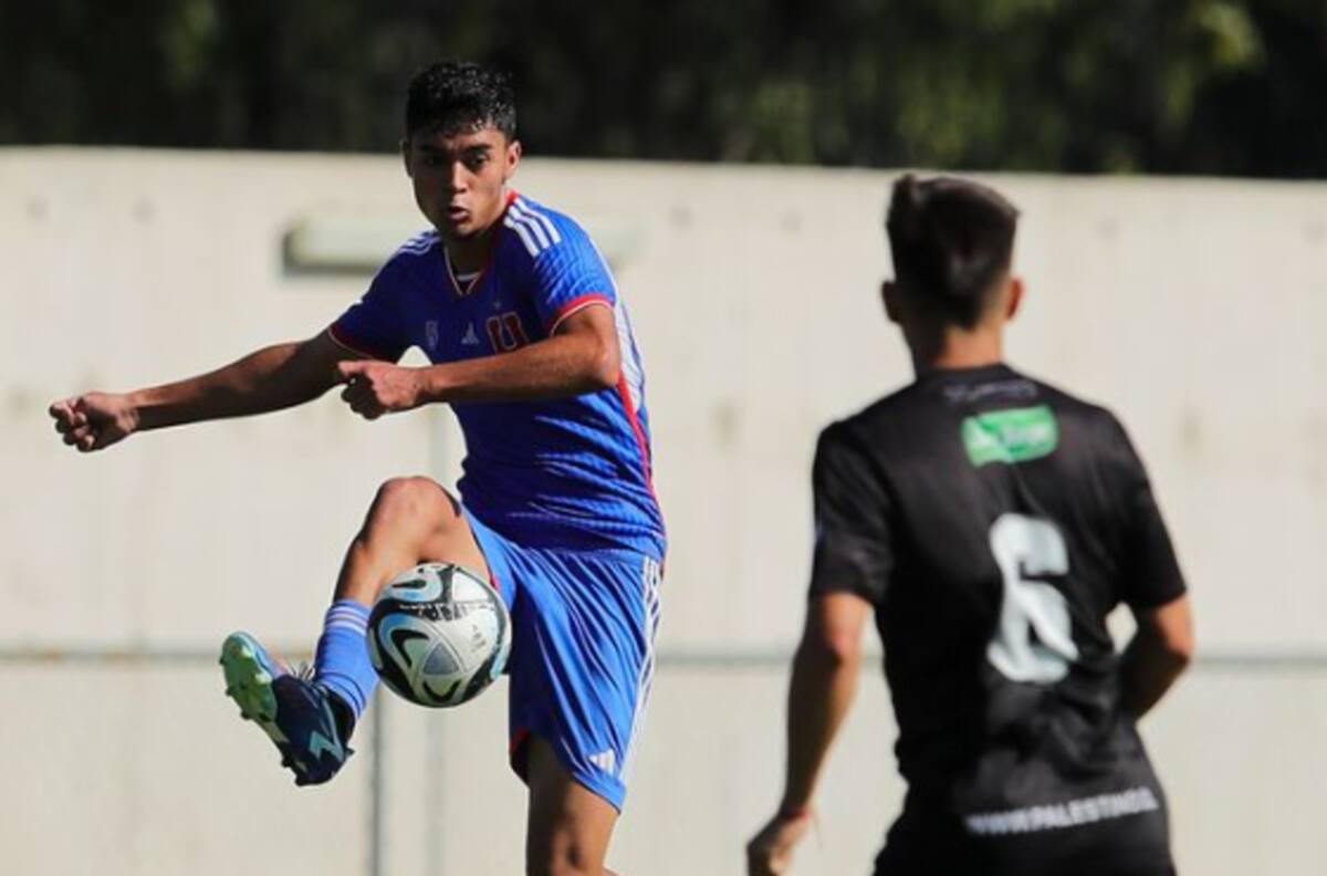 Su papá ganó la Copa Sudamericana con la U y ahora asoma como la solución de emergencia para Gustavo Álvarez