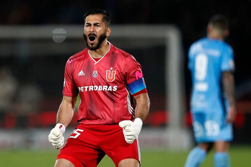 Johnny Herrera en su último partido defendiendo la camiseta de la U. Foto: Aton.