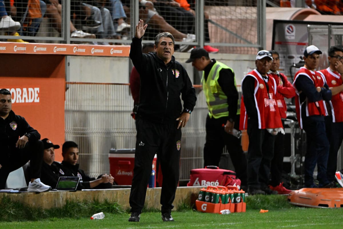 Emiliano Astorga abordó la falta de refuerzos en Cobreloa. Foto: Aton.