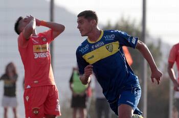 Cobreloa empató ante Barnechea y Rangers lo alcanza en la punta de la Primera B
