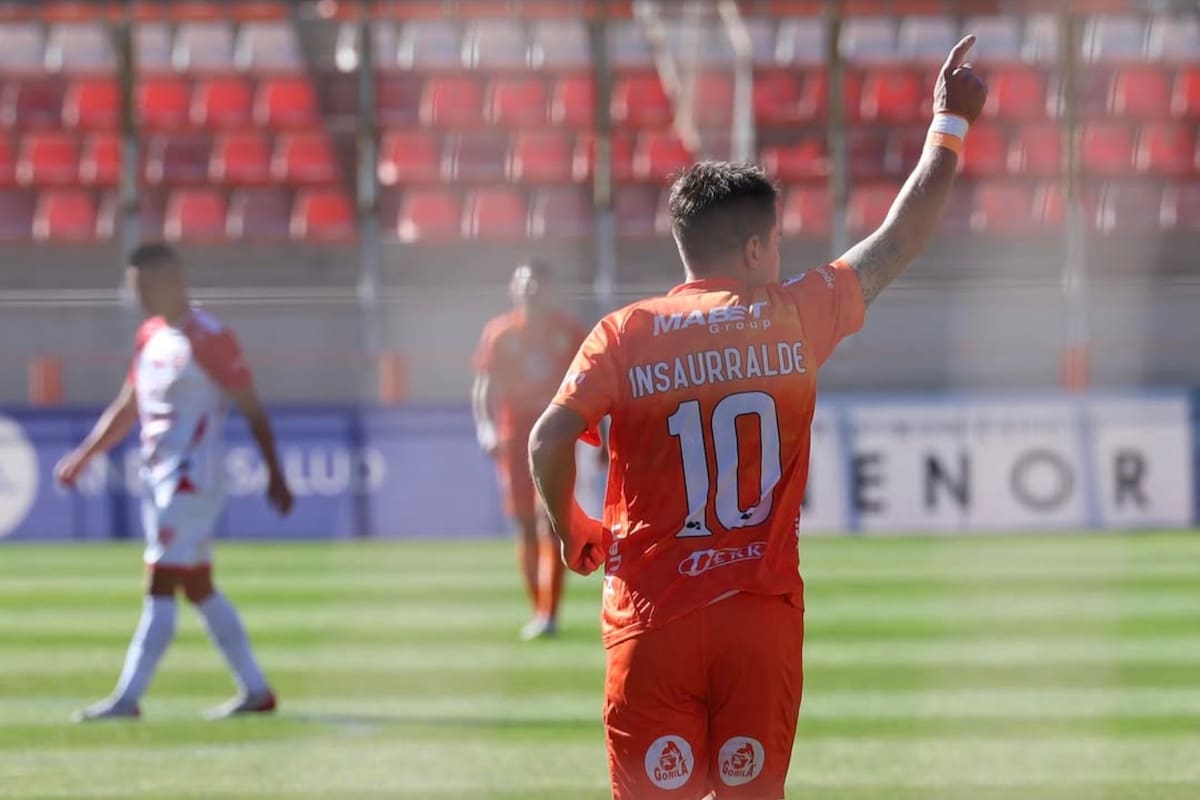Los Zorros ante Deportes Copiapó. Foto: @cobreloasadpoficial
