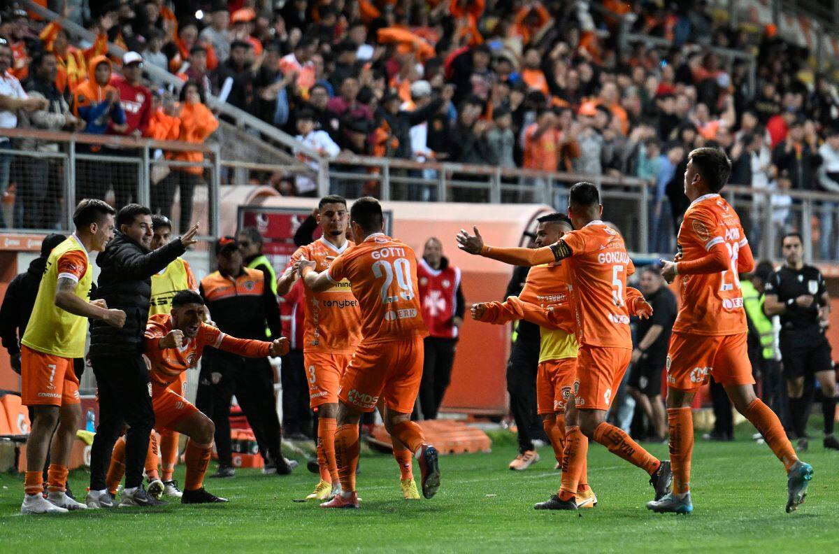 Los 3 países que baraja Cobreloa para realizar una pretemporada internacional