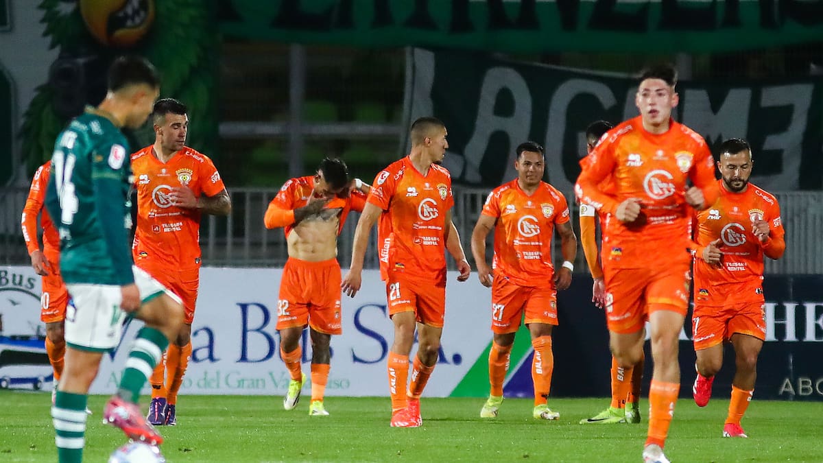 En Cobreloa toman medidas y cambian a varios titulares después de la goleada sufrida ante Wanderers