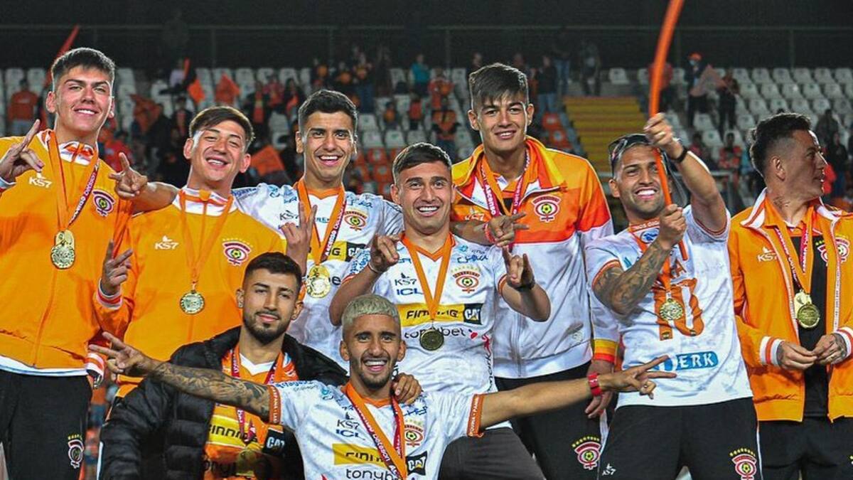 Era la perla de Colo Colo, llegó a Cobreloa en busca de una revancha y hoy su futuro es incierto