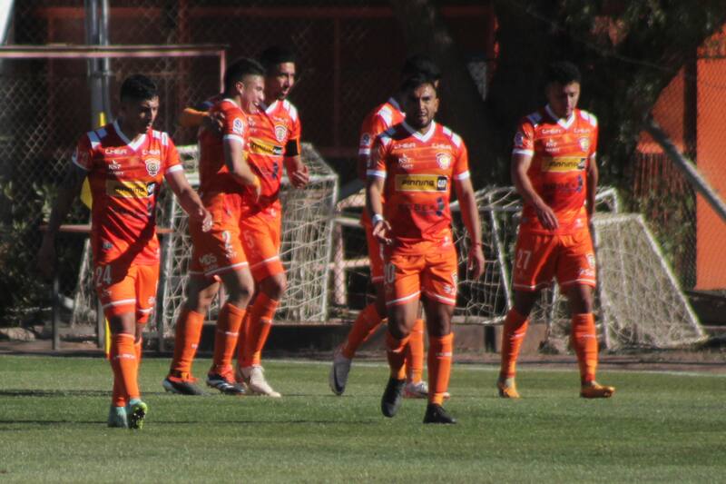 jugará un duelo clave ante Unión La Calera este viernes. (Foto: Aton)