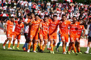Cobreloa supera Curicó y se ilusiona con el segundo lugar de la Primera B