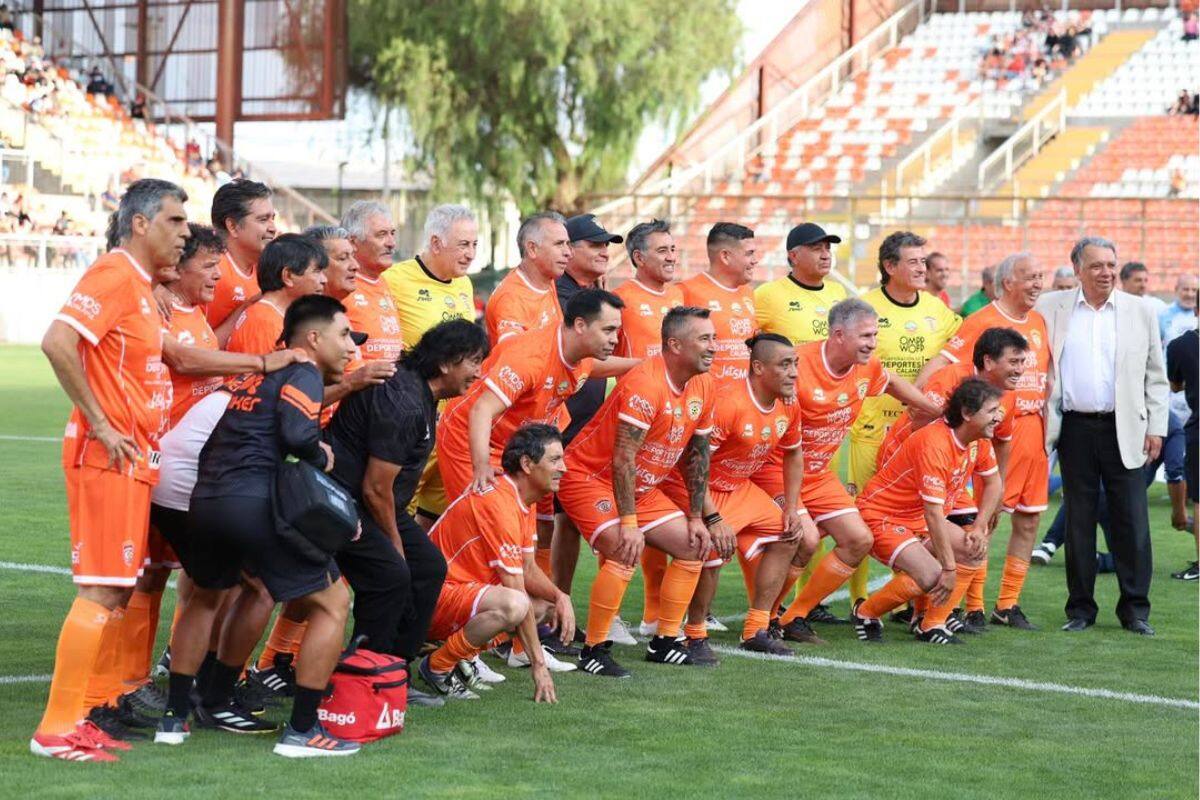 Puras estrellas en la tarde de festejos de los Zorros del Desierto. Foto: @cobreloasadpoficial en Instagram.