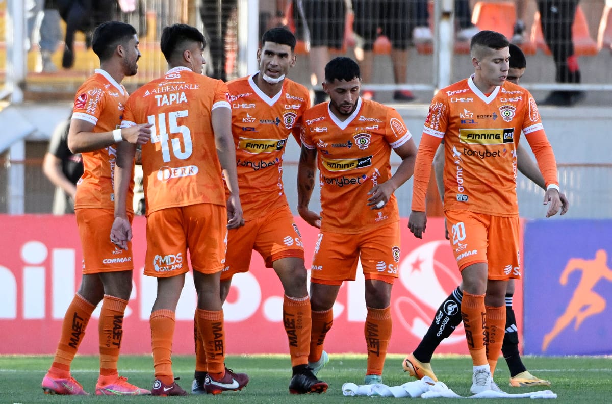 Luis Fuentes se va furioso de Cobreloa y le declara la guerra a Emiliano Astorga: “No lo conoce nadie”