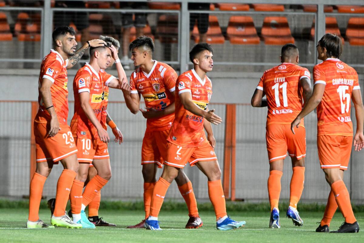 Cobreloa intentará reivindicar su imagen como visitante ante Unión La Calera. (Foto: Photosport)