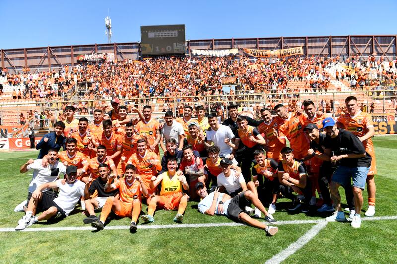 Los naranjas tienen la primera opción para ascender a Primera División. (Foto: Agencia Aton)