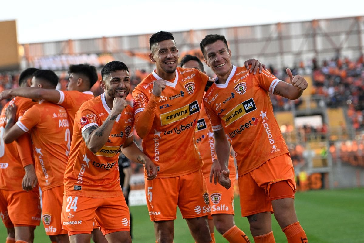 Cristián Insaurralde jugará en los Zorros del Desierto hasta 2026. Foto: Agencia Aton.
