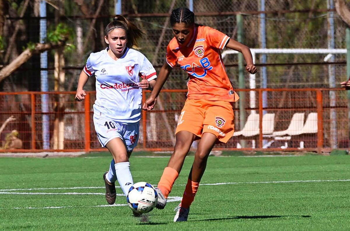 Tres ruedas y zonas geográficas: así se jugará la enmarañada segunda división del fútbol femenino