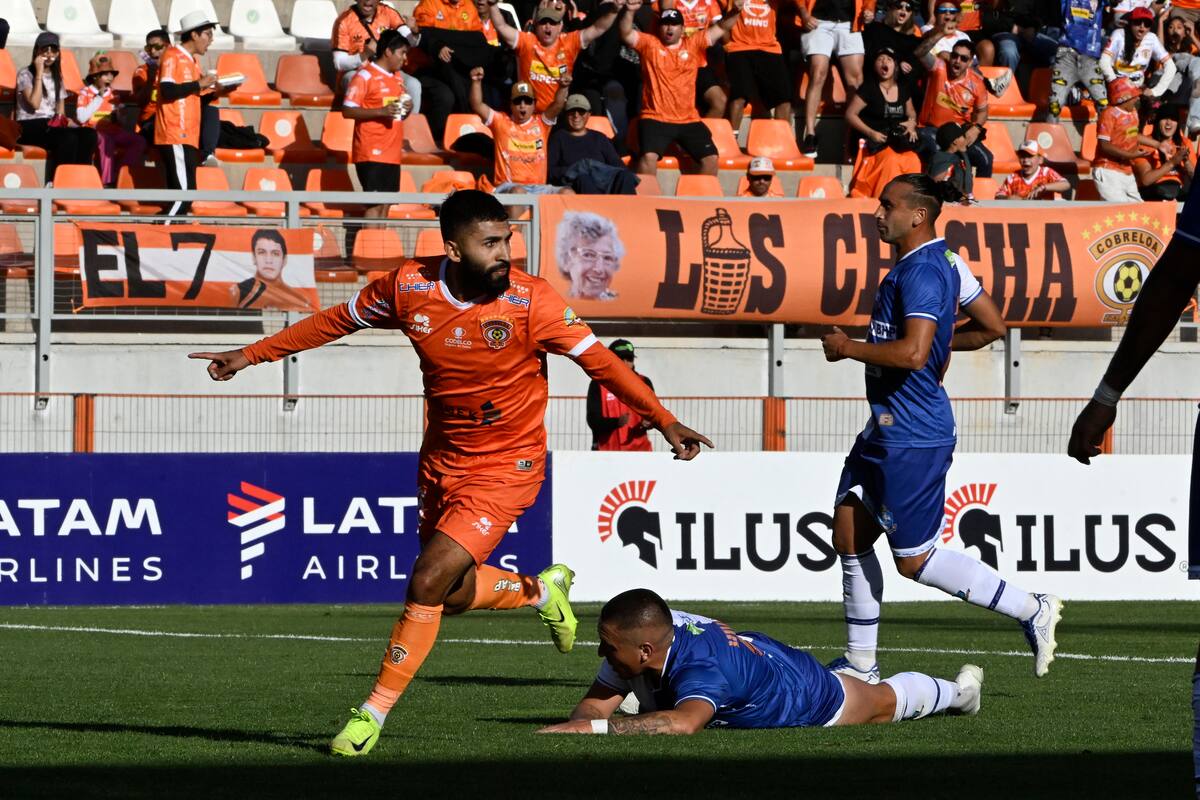 Tras el encuentro, el DT loíno anunció el inicio del primer microciclo de la temporada /Photosport