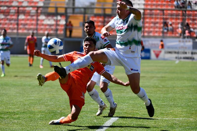 El encuentro entre Cobreloa y Deportes Temuco es clave en la lucha por el liderato de la Primera B.