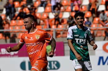 Ya son ocho sin ganar: Santiago Wanderers cayó contra Cobreloa y se complica con la Liguilla del Ascenso