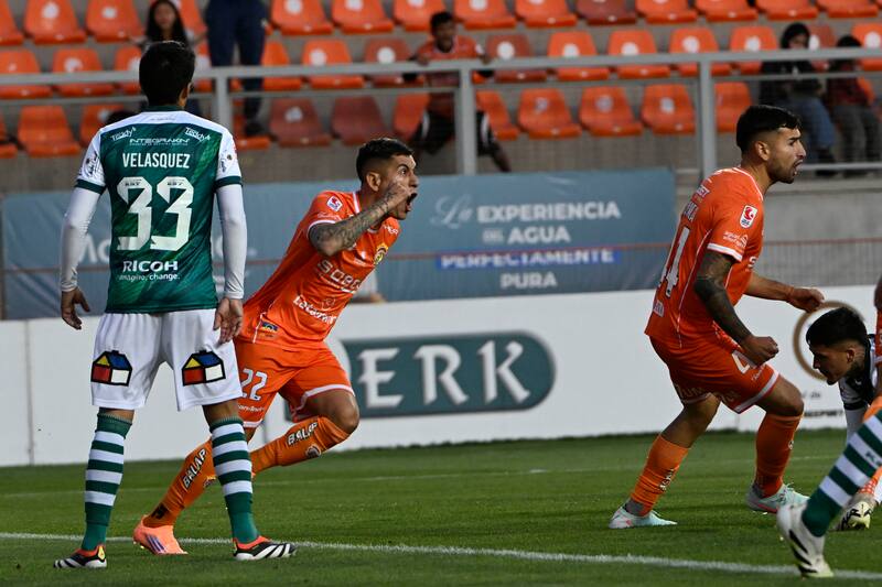 Caturros y loínos cerraron los cuartos de final de la Liguilla de Ascenso. Foto: Agencia Aton.