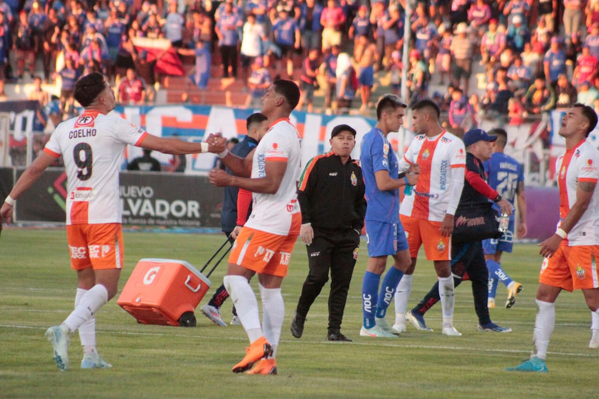 Gustavo Huerta hace rato que no sabe derrotas ante la U. Foto: Agencia Aton.