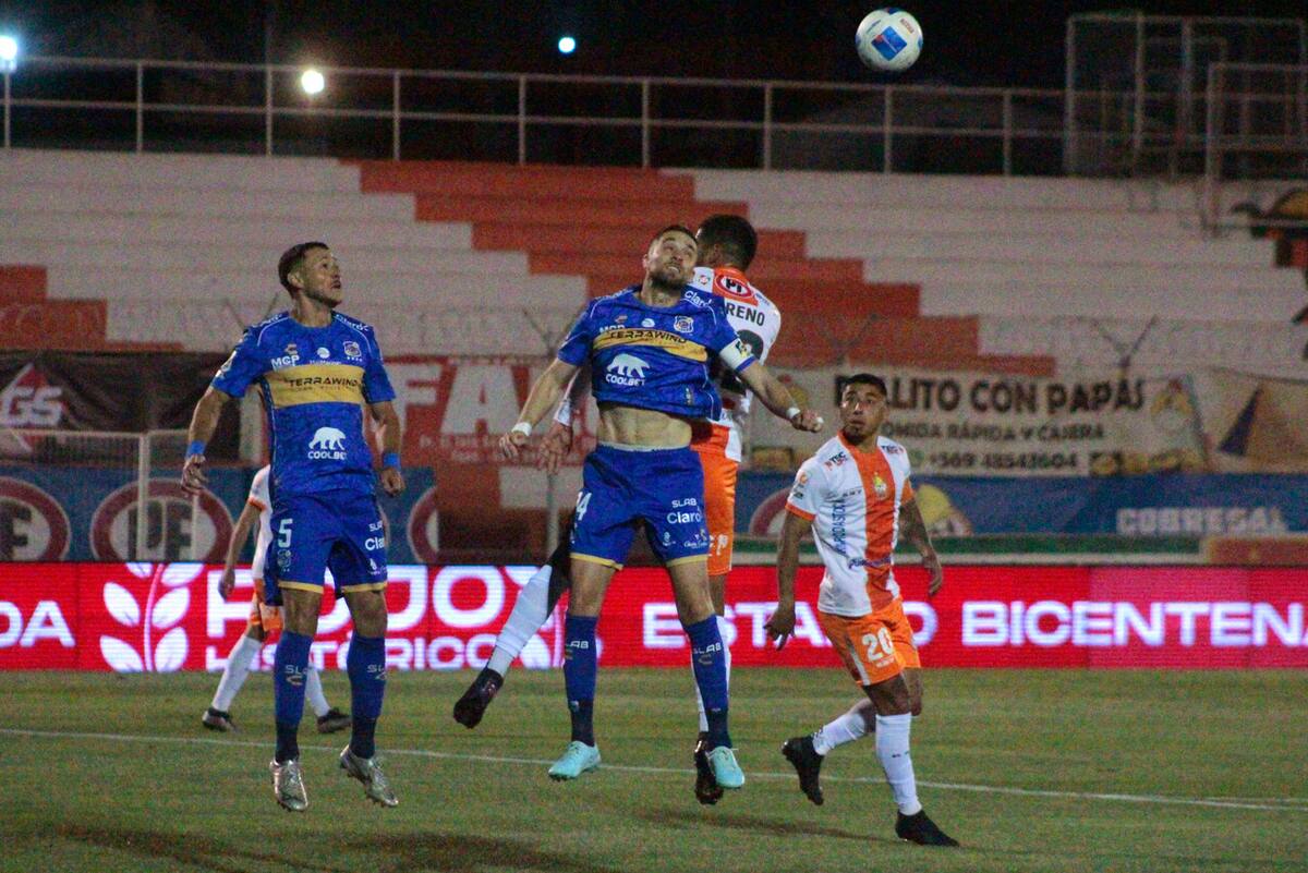 Los Ruleteros vencieron como visitantes al cuadro Minero. Foto: Agencia ATON.