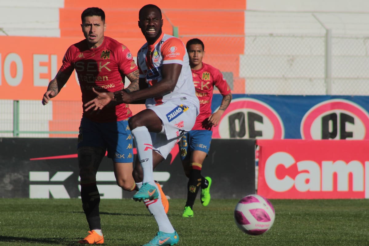 Cobresal recibe a Unión Española en lo que promete ser un partidazo.
Oscar Tello/Photosport