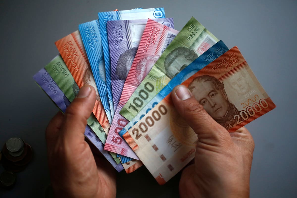 La ley vigente en Chile no permite los cobros mínimos al momento de pagar con tarjeta de crédito, igualmente en Fiestas Patrias. Créditos: ATON.