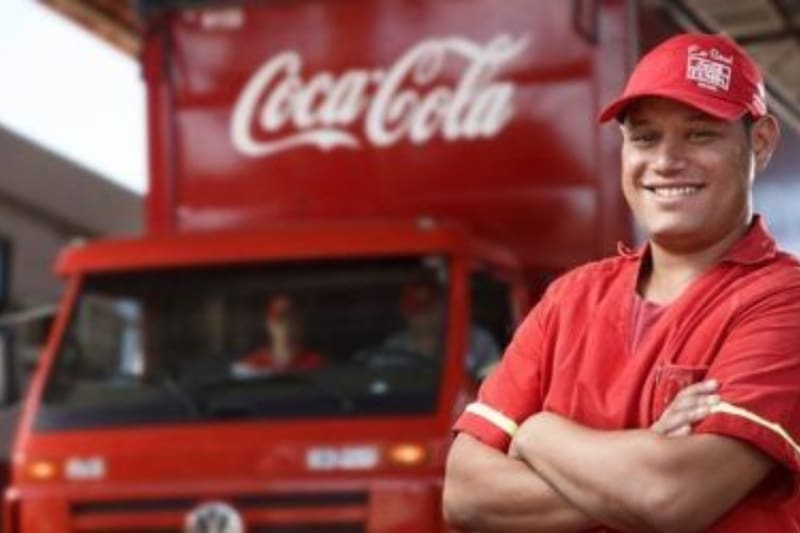 La empresa publicó más de 10 ofertas de trabajo para diferentes regiones de Chile.