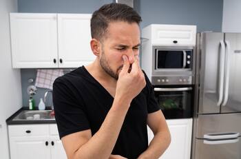 Los SEIS trucos caseros que te ayudarán a eliminar los malos olores de la cocina