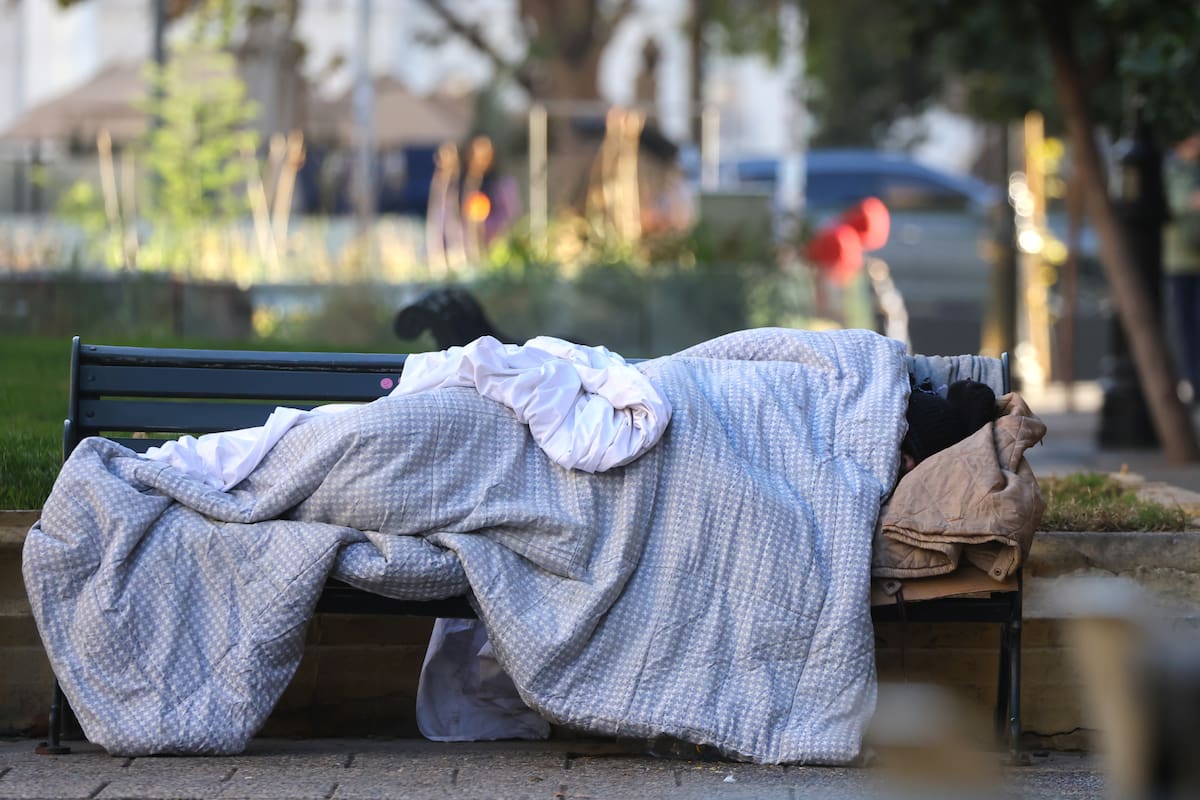 El plan busca ayudar a las personas en situación de calle durante el invierno. Foto: Aton.