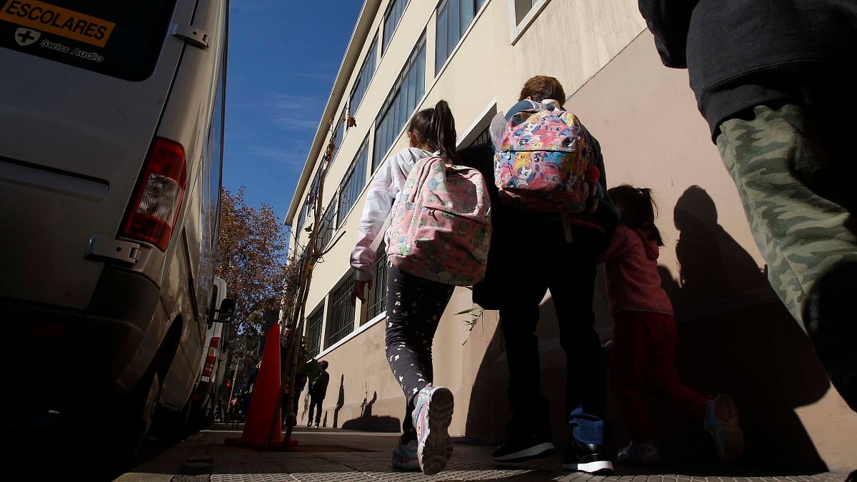 Colegio de Arica es denunciado por realizar charla explícita de sexualidad a estudiantes de quinto básico