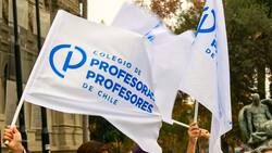 Colegio de Profesores se moviliza este lunes: ¿Cuánto durará el paro?