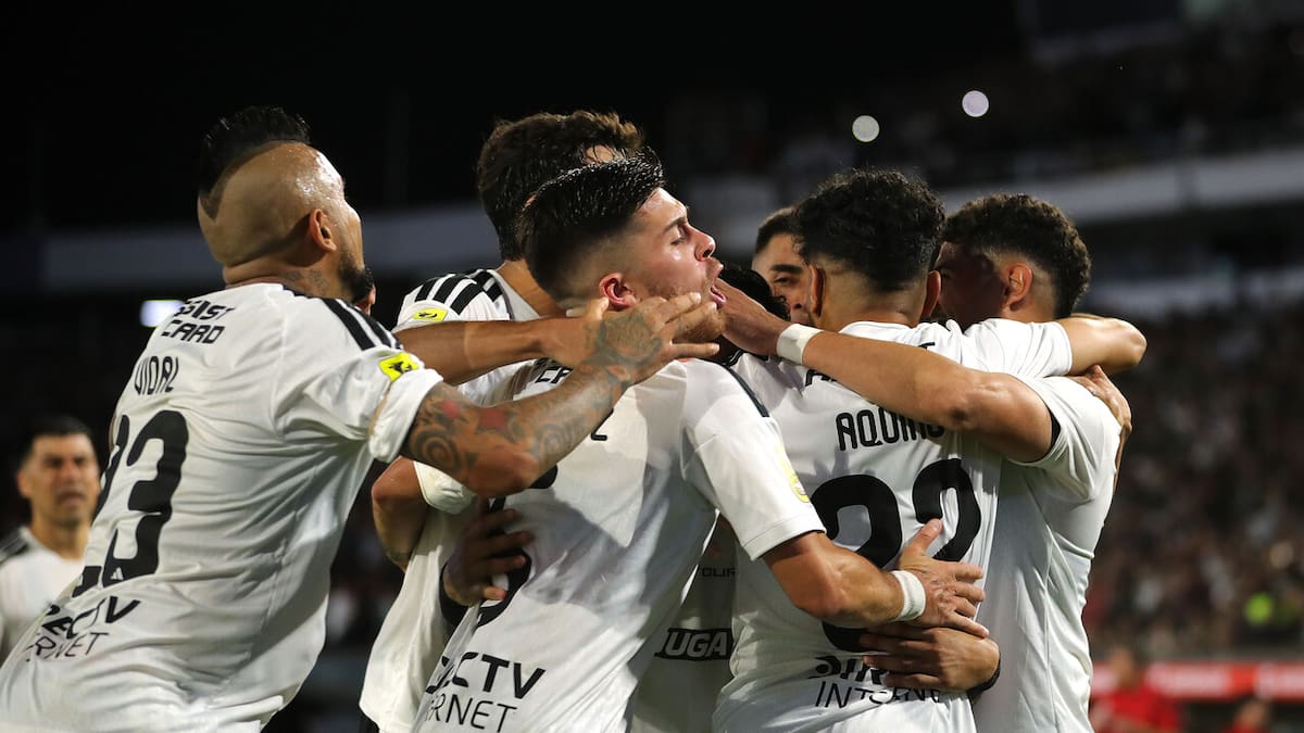 “Se humilla”: El jugador que sigue reprobando para los hinchas de Colo Colo pese a la victoria sobre Huachipato